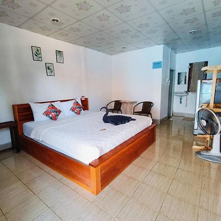 Baan Phuwamin Hotel Koh Lanta Bagian luar foto