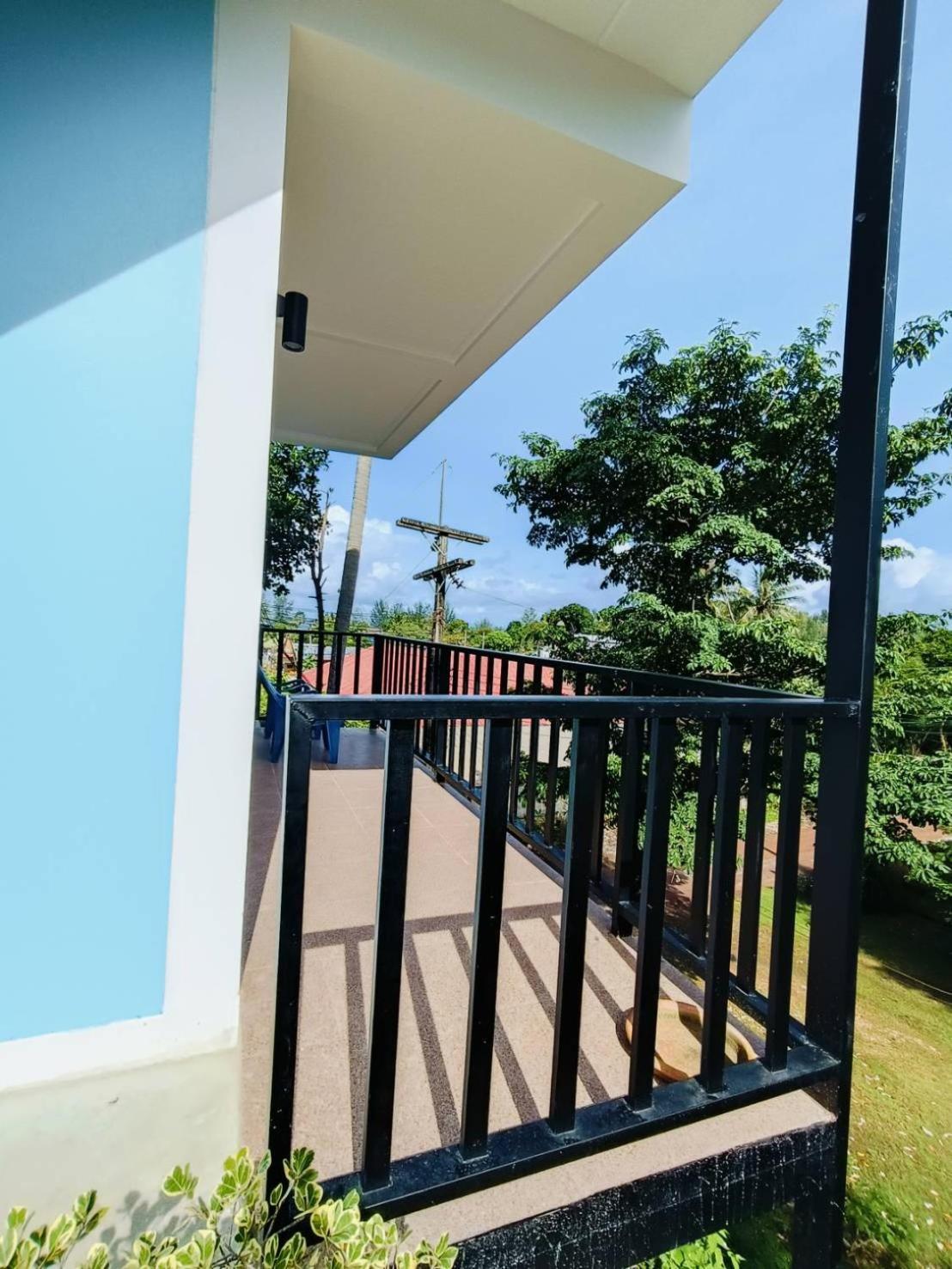 Baan Phuwamin Hotel Koh Lanta Bagian luar foto