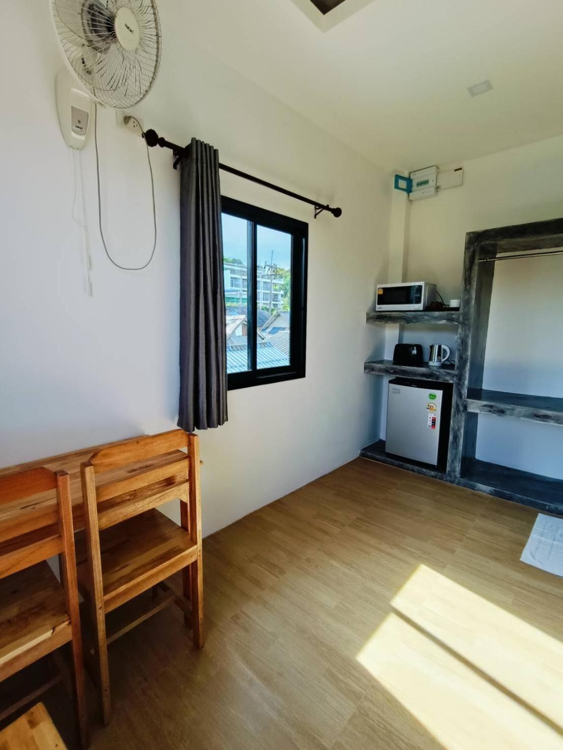 Baan Phuwamin Hotel Koh Lanta Bagian luar foto