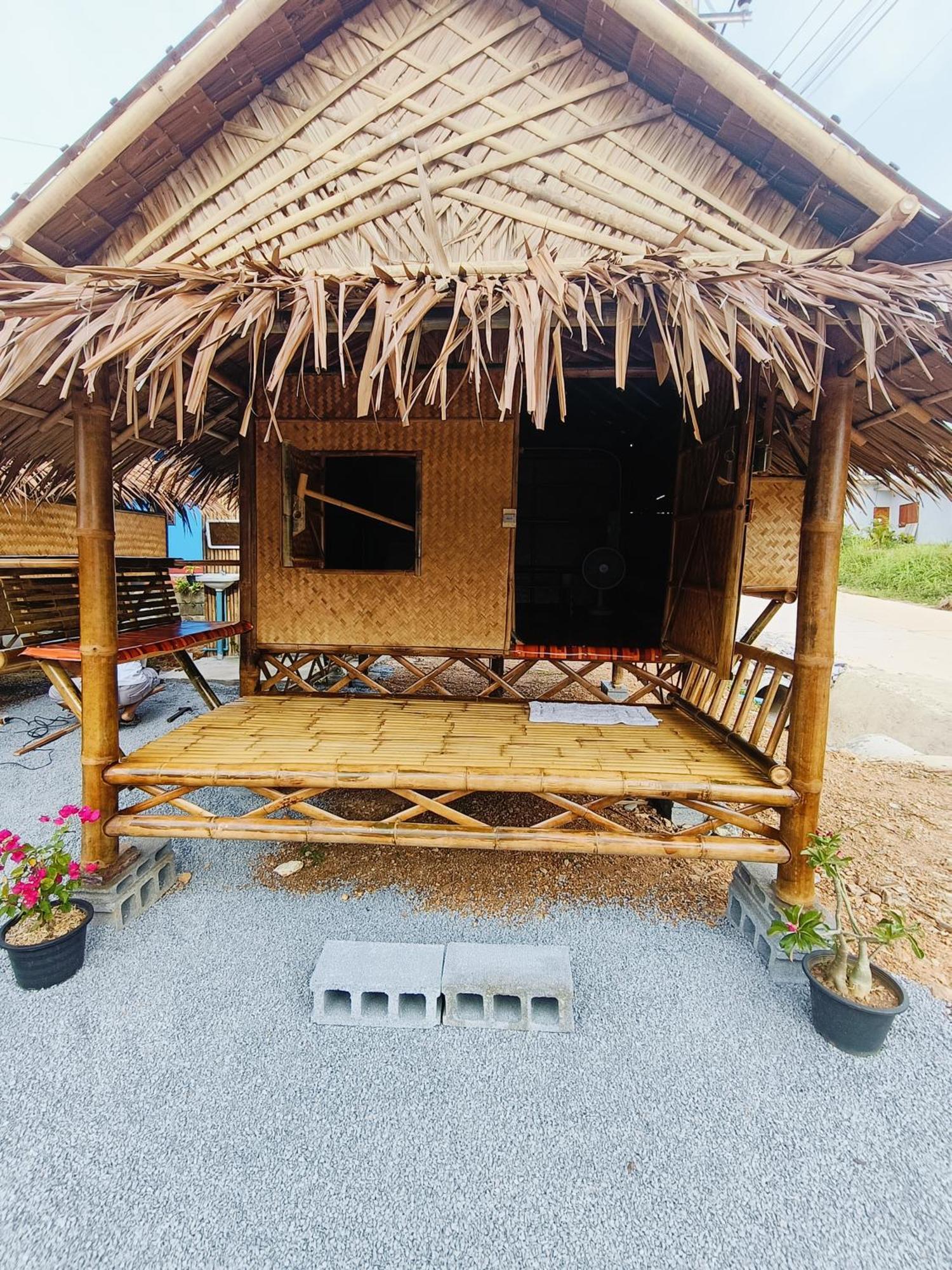 Baan Phuwamin Hotel Koh Lanta Ruang foto