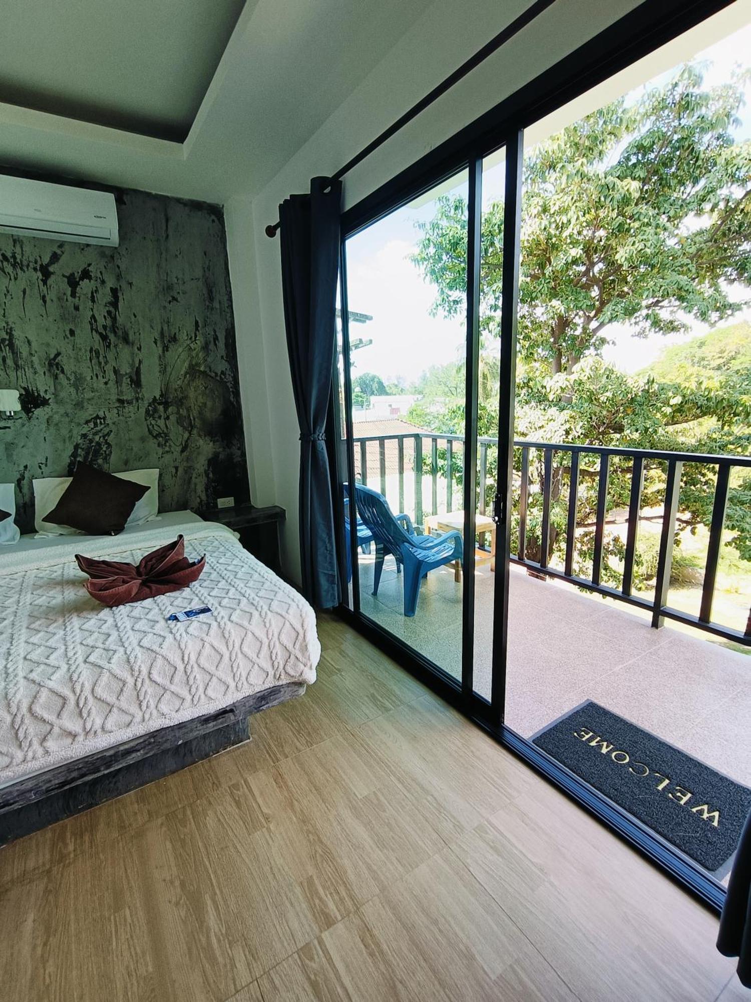 Baan Phuwamin Hotel Koh Lanta Ruang foto