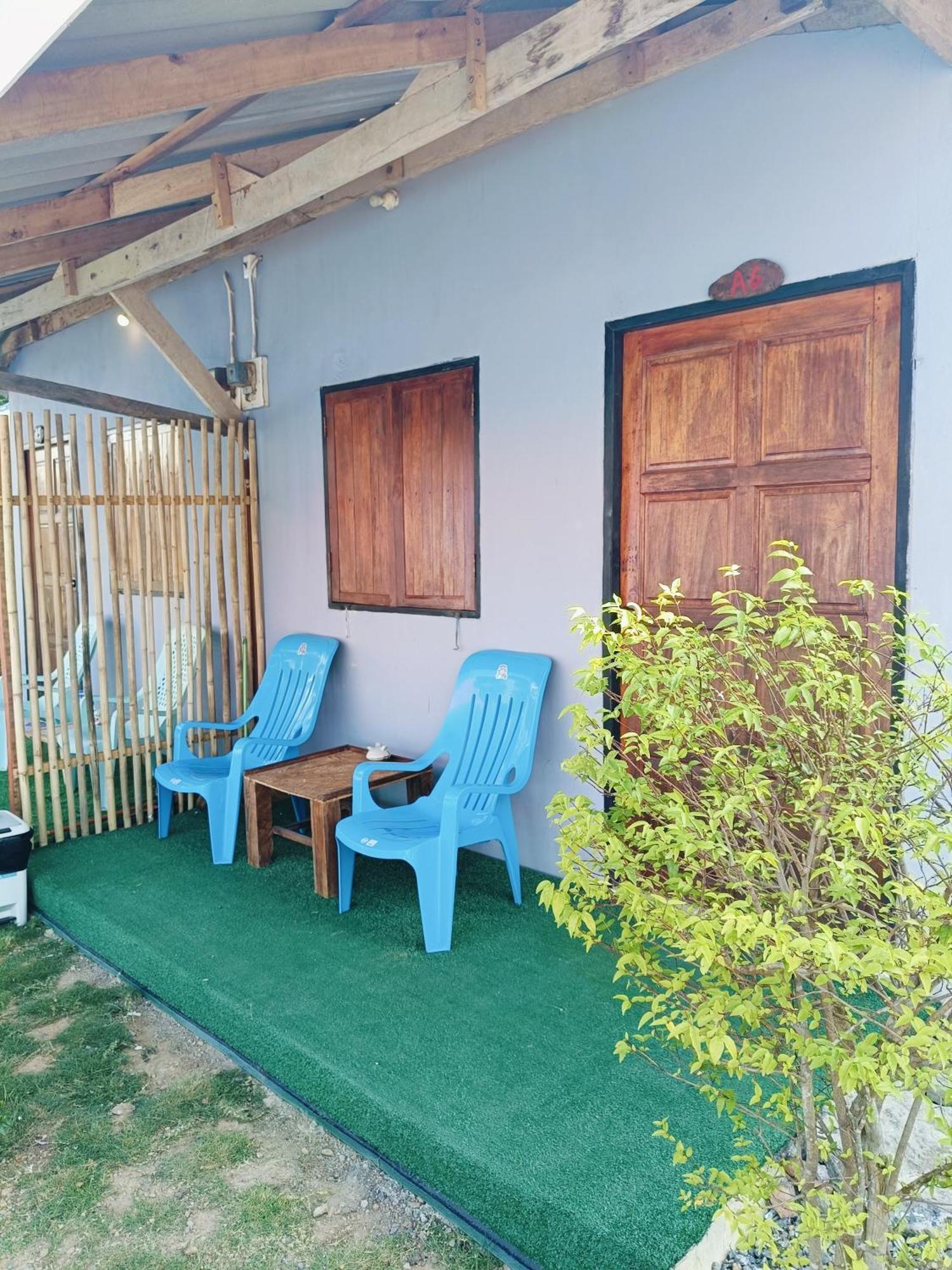 Baan Phuwamin Hotel Koh Lanta Ruang foto