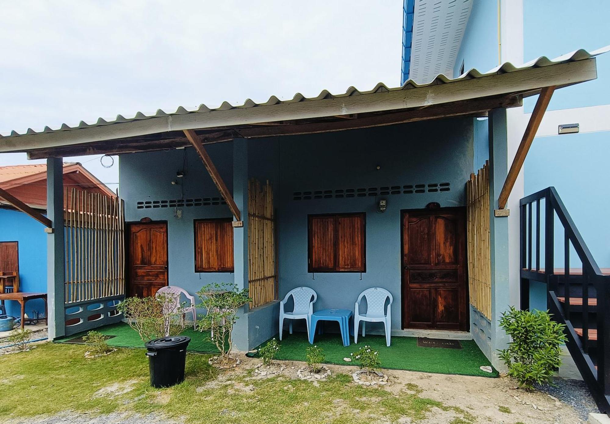 Baan Phuwamin Hotel Koh Lanta Ruang foto